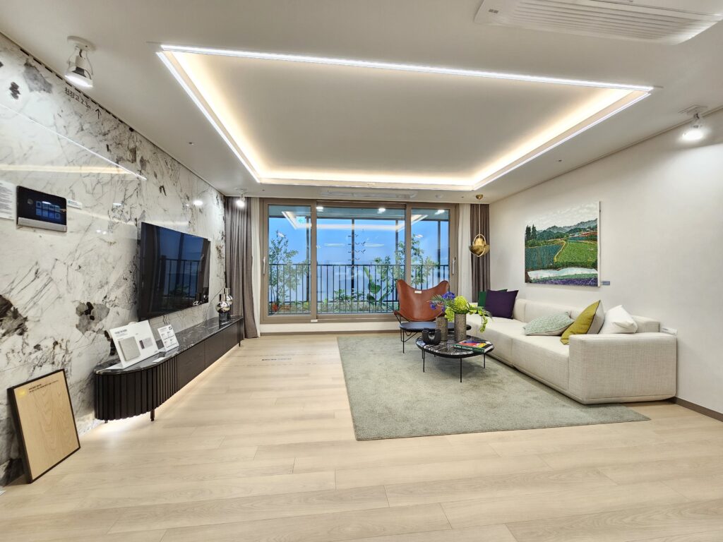 오산세교2지구 호반써밋 거실